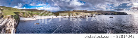 The amazing coastline at Port between Ardara and Glencolumbkille in County Donegal - Ireland 82814342