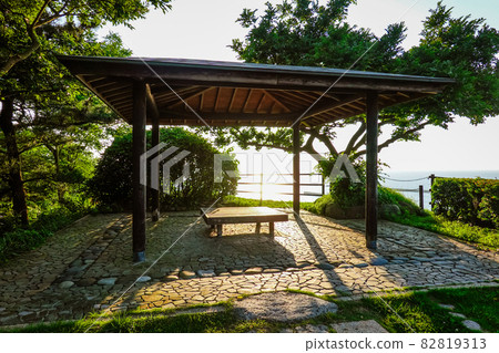 從出雲崎的“日式旅館和遊飛之丘公園”到日本海的落日（新潟縣出雲崎町） 82819313