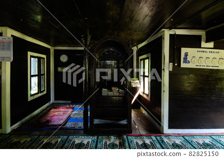 WEST SUMATERA, INDONESIA -JUNE 8, 2014: Tuo Kayu Jao Mosque is located in West Sumatra, Indonesia. Built in 1599 and is the second oldest mosque in Indonesia. 82825150