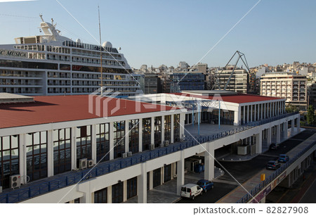 比雷埃夫斯港的遊輪碼頭 比雷埃夫斯港的遊輪碼頭 82827908