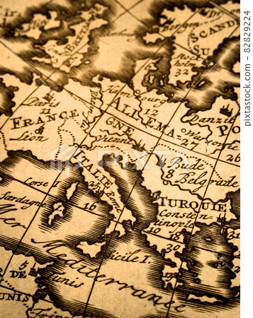 Antique old map around the Mediterranean Sea 82829224