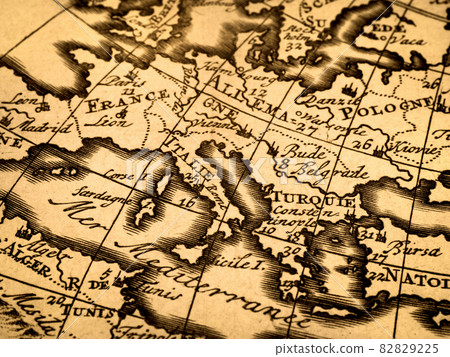 Antique old map around the Mediterranean Sea 82829225