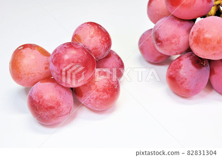 Grape Queen Nina Grape Queen Nina 82831304
