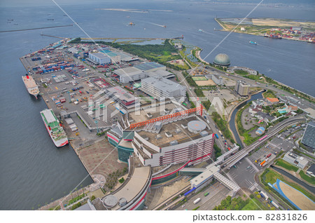 [Osaka] September, Osaka Bay Area Cityscape 82831826