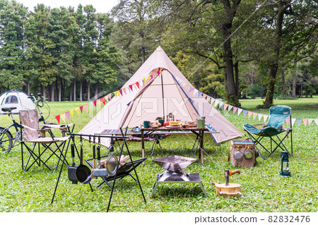 Fashionable day camp at Akigase Park in Saitama Prefecture Fashionable day camp at Akigase Park in Saitama Prefecture 82832476