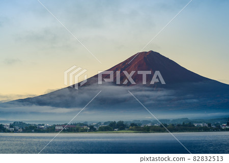 Mt. Fuji and Lake Kawaguchi (Red Fuji) at sunrise Mt. Fuji and Lake Kawaguchi (Red Fuji) at sunrise 82832513