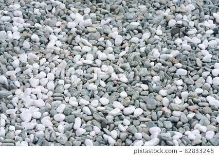Paved gravel 82833248