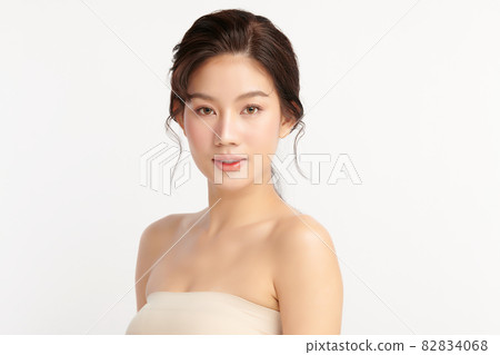Beautiful young asian woman with clean fresh skin on white background, Face care, Facial treatment, 82834068