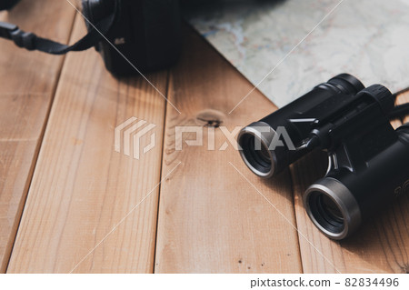 雙筒望遠鏡戶外裝備圖片素材 82834496