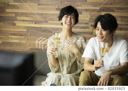 香檳杯情侶 香檳杯情侶 82835923