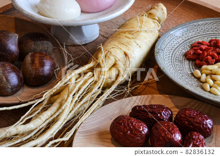 Ingredients for ginseng and medicinal food Ingredients for ginseng and medicinal food 82836132