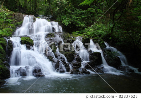 石川縣能美市七津瀑布 82837623