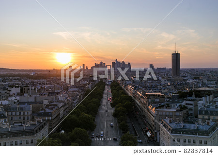 Sunset from the Arc de Triomphe Sunset from the Arc de Triomphe 82837814