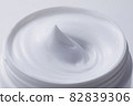 White cream basic cosmetics sizzle close-up 82839306