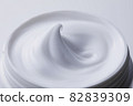White cream basic cosmetics sizzle close-up 82839309