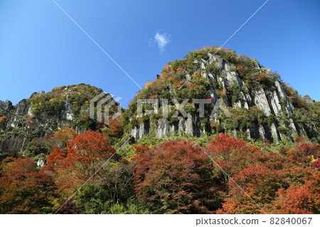 Autumn leaves of Shinyaba Gorge, Oita Prefecture (photographed in November 2013) 82840067