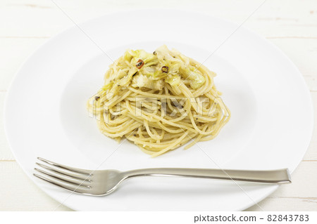 美味的鳳尾魚意大利面 美味的鳳尾魚意大利面 82843783