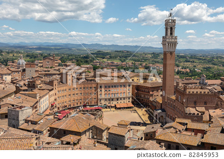 Panoramic view of Siena city with Piazza del Campo and the Torre del Mangia Panoramic view of Siena city with Piazza del Campo and the Torre del Mangia 82845953