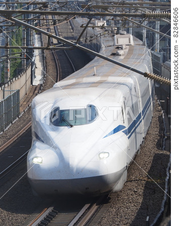 Shinkansen N700S J15 formation near Yamashina Shinkansen N700S J15 formation near Yamashina 82846606