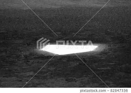 Baseball (image monochrome) Baseball (image monochrome) 82847336
