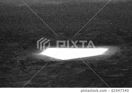Baseball (image monochrome) Baseball (image monochrome) 82847340