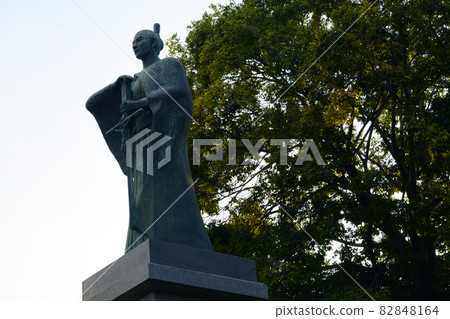 右近高山銅像（高月城公園） 82848164