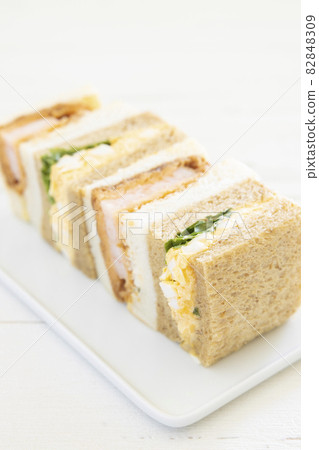 Delicious shrimp cutlet sandwich and egg sandwich 82848309