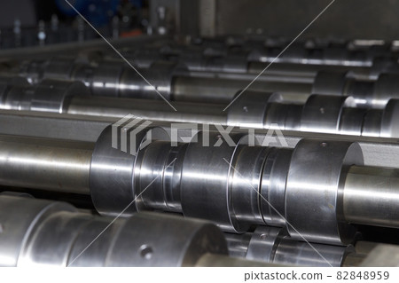 Rolling mill shafts for profiled sheet production 82848959
