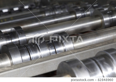 Rolling mill shafts for profiled sheet production 82848960