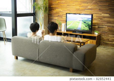 A couple in the living room 82852441
