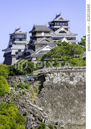 正在穩步恢復的熊本城是一座完全復活的天守閣（攝於2021年10月3日） 82852698