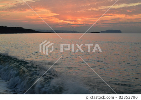 Sunrise red sky red clouds 82852790