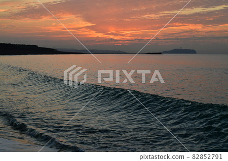 Sunrise red sky red clouds 82852791