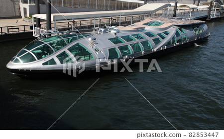 Sumida River Cruise Ship Queen Emeraldas 82853447