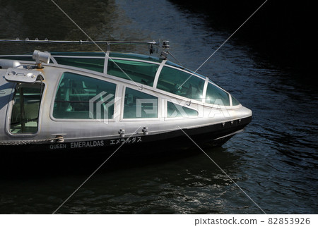 Sumida River Cruise Ship Queen Emeraldas 82853926
