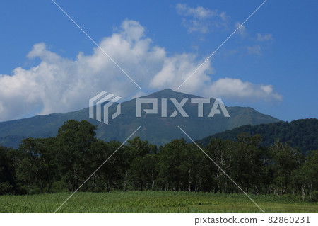 風景 / 尾瀨 / 凸起的沼澤和山脈 82860231