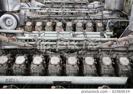 Ship engine 82860634