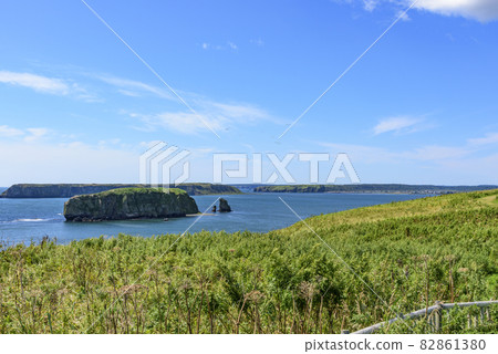 從北海道 Kiritappu 的 Azechi 海角看 從北海道 Kiritappu 的 Azechi 海角看 82861380