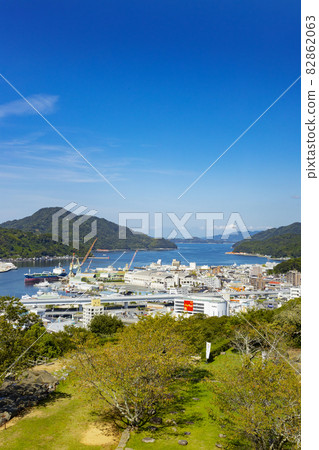 Uwajima cityscape seen from the castle tower of Uwajima castle 82862063