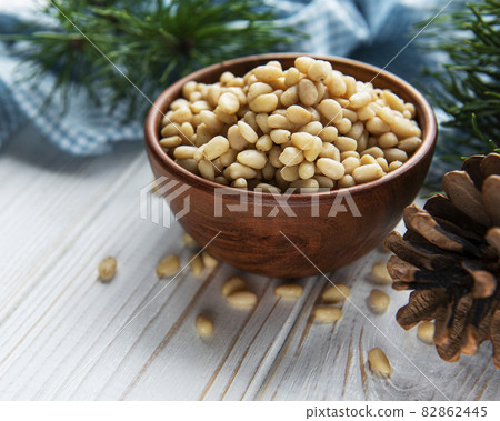 Pine nuts Pine nuts 82862445