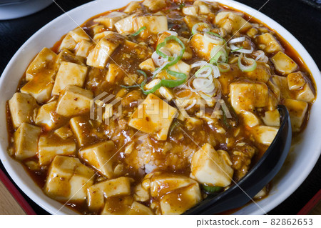 Very delicious traditional Japanese food Very delicious traditional Japanese food 82862653