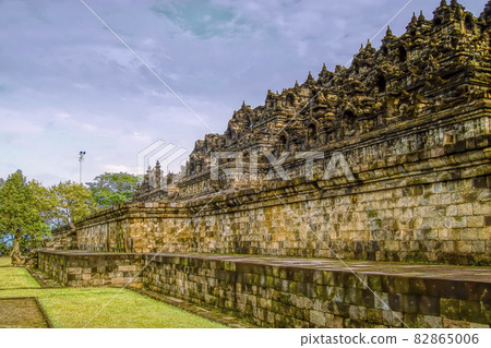 印度尼西亞婆羅浮屠寺廟遺址 / 印度尼西亞婆羅浮屠 82865006