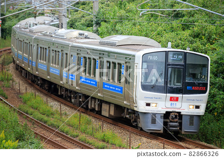 JR Kyushu 811 series train "RED EYE" 82866326