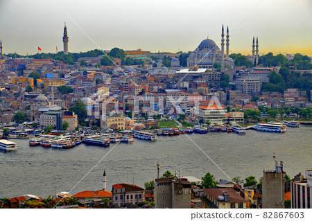 Urban area seen from the Galata building in Istanbul, Turkey (Turkey Travel No.34) 82867603