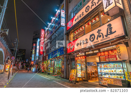 Tokyo cityscape of Japan Overlooking the bar in front of Kanda station. The declaration has been lifted, but = October 9th Tokyo cityscape of Japan Overlooking the bar in front of Kanda station. The declaration has been lifted, but = October 9th 82871103