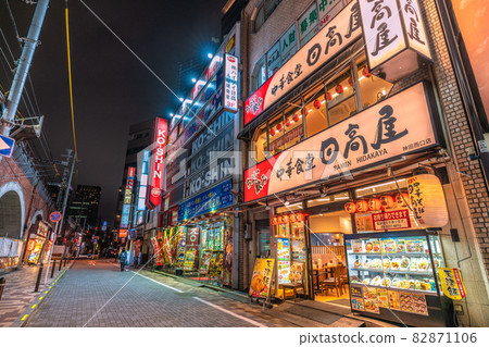 Tokyo cityscape of Japan Overlooking the bar in front of Kanda station. The declaration has been lifted, but = October 9th Tokyo cityscape of Japan Overlooking the bar in front of Kanda station. The declaration has been lifted, but = October 9th 82871106