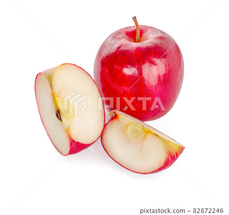 Red apple isolated on white background with clipping path and full depth of field 82872246