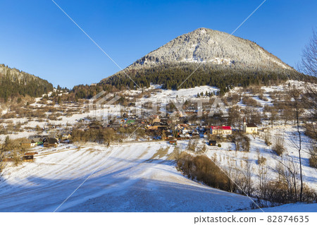 Vlkolinec village UNESCO site in Velka Fatra mountains, Slovakia 82874635