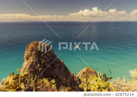 Rock cliff of cape Capo Vaticano, Tyrrhenian Sea, Calabria, Southern Italy Rock cliff of cape Capo Vaticano, Tyrrhenian Sea, Calabria, Southern Italy 82875214