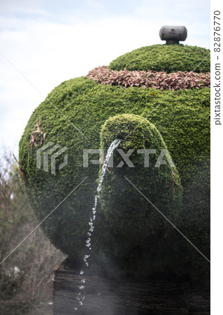 Teapot installation art 82876770